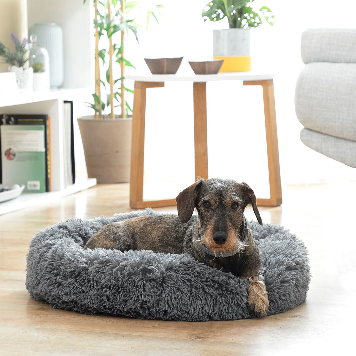 Calming Anti-Stress Pet Bed | Ultra Soft Fluffy Round Bed (60cm)